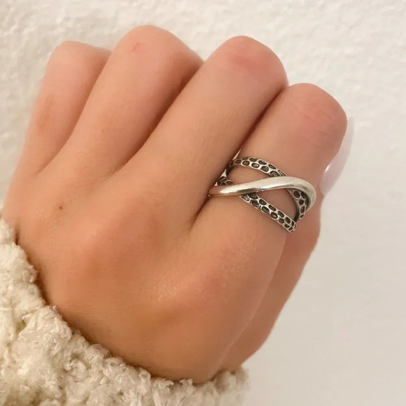 925 Sterling Silver Textured Ring Band Stackable Dainty Ring Hammered Ring - Picture 10 of 11